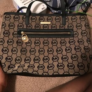FINAL PRICE! Michael Kors handbag
