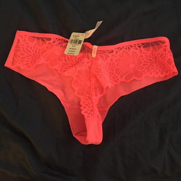 Vs thong! New with tags
