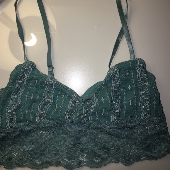 BRALETTE