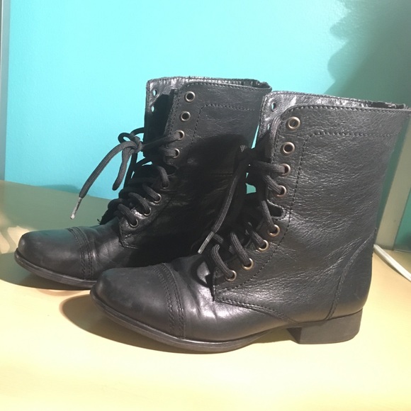 Steve Madden black boots