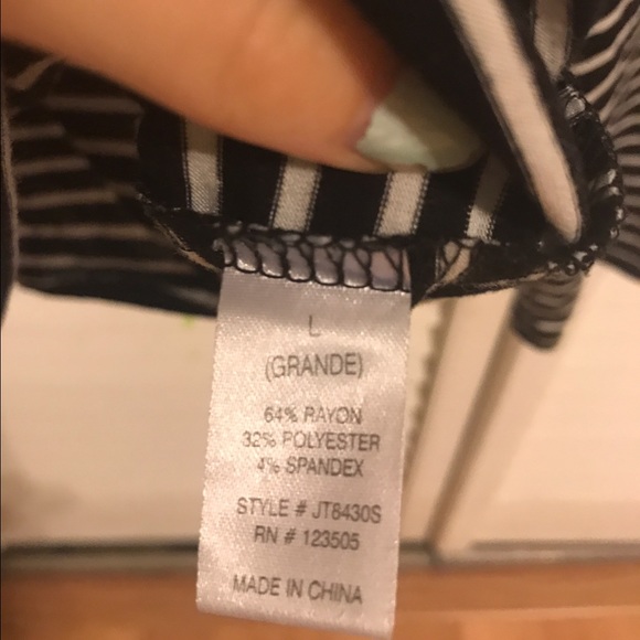 Forever 21 Striped Crop Top - Picture 2 of 3