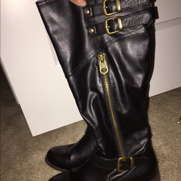 Riding boots