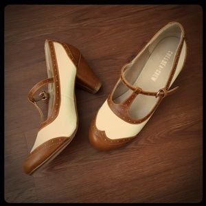 Mod cloth saddle pumps