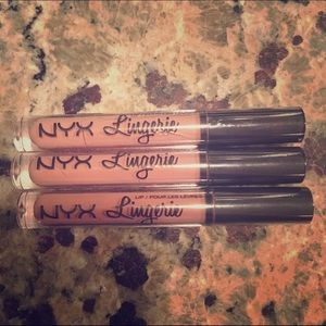 NYX Lingerie Lipcolor-THREE
