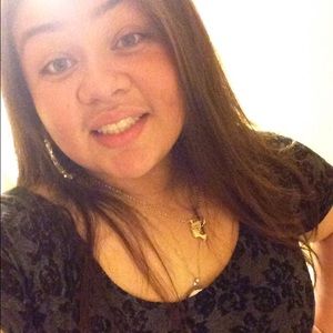 Meet your Posher, Claudia