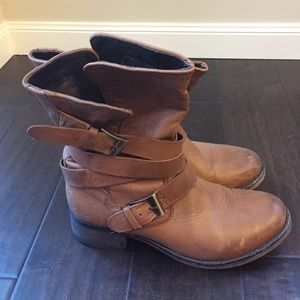 Steve Madden boots