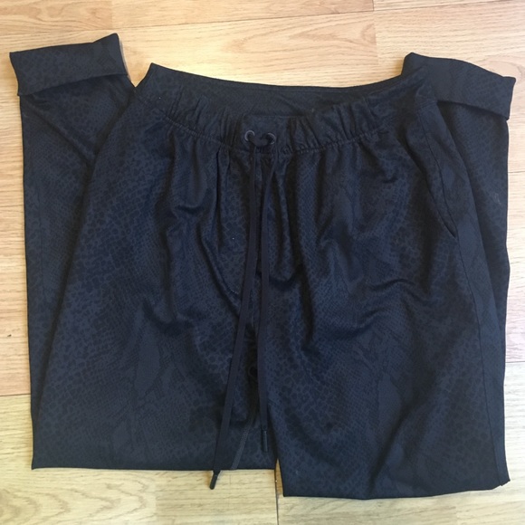 lululemon sweatpants sale