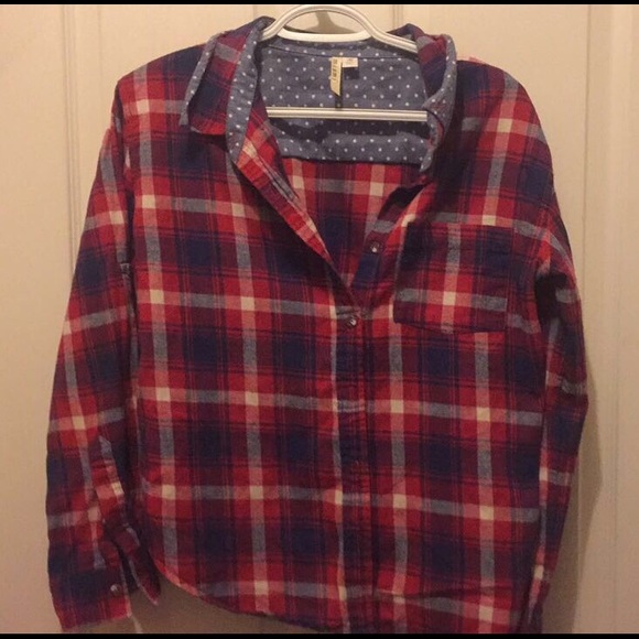 Flannel top - Picture 1 of 2
