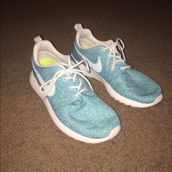 Icy blue Nike roshes