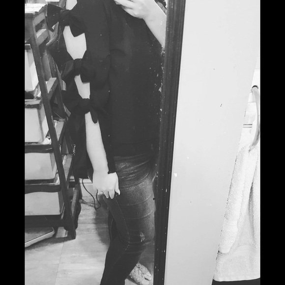 Long Bow Sleeve, Chiffon Blouse - Picture 2 of 2