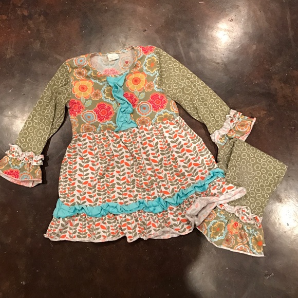 Girls top and pants size 5/6