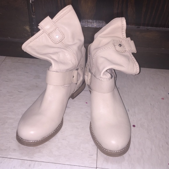 Gianni Bini leather ankle boots. - Picture 1 of 2