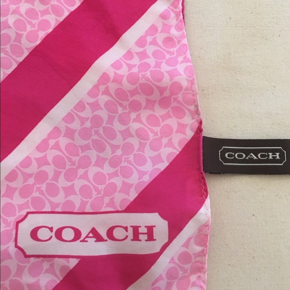 Coach scarf - Picture 3 of 3