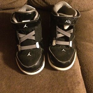 Little boy Jordan's size 9