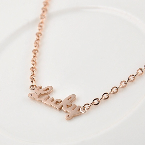 ❤️4 for $20 Sale❤️Gold lucky star necklace - Picture 2 of 4