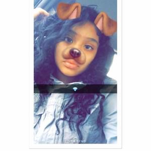 Meet your Posher, Maria fernanda