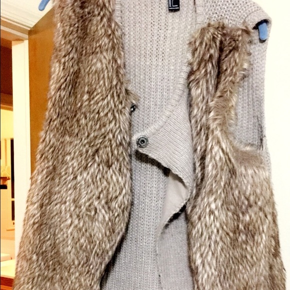 Fur vest