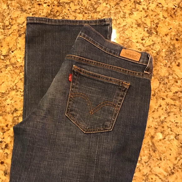 NWOT Levi boot cut jeans - Picture 3 of 3