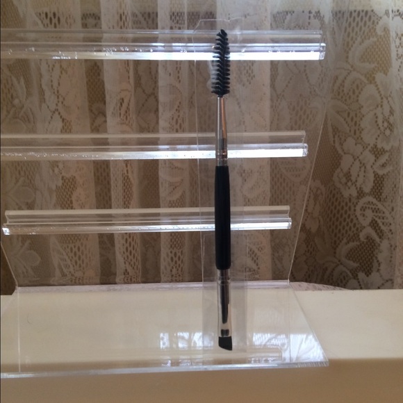 HOLIDAY SALE ❗️MAKEUP! Dual Ended Brow Brush❗️ - Picture 3 of 3