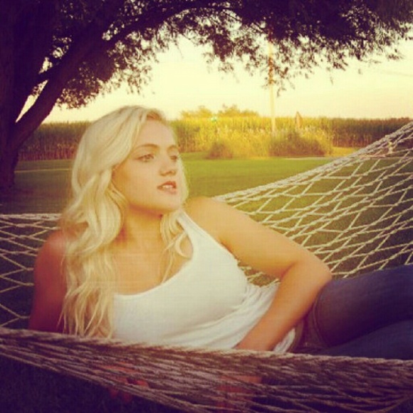 Meet your Posher, Annestazia - Picture 1 of 1