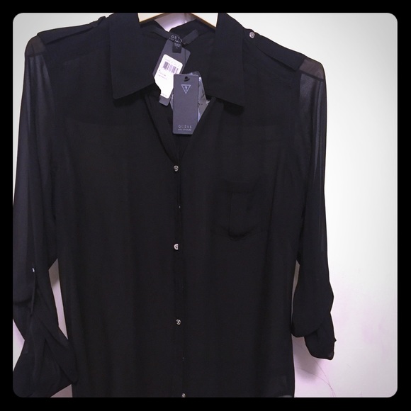 Guess Black Ferris shirt👚