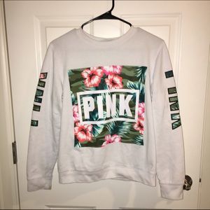 VS PINK crew neck sweatshirt