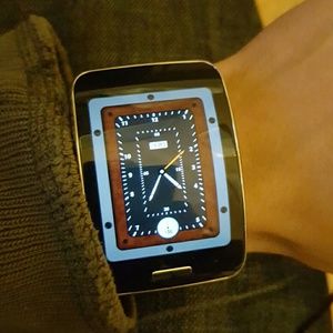 LNWT Samsung Gear S 4G smartwatch