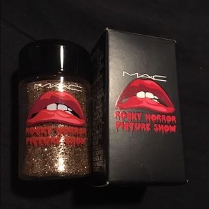 Mac loose glitter