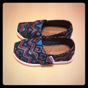 Aztec print Toms