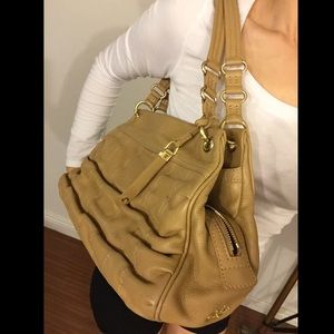 🔥ONE HOUR SALE🔥Cole Haan shoulder bag 🔥