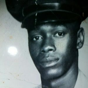 Meet your Posher, Annette