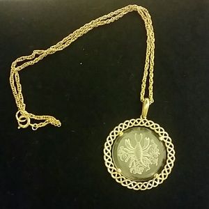 18" Pendant Necklace w/Cancer the Crab Medallion