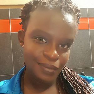 Meet your Posher, Ebony