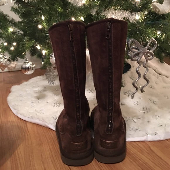 Women's 8.0 UGG brown boots