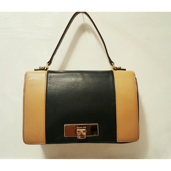 CALLIE MEDIUM MESSENGER.
