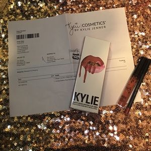 *ITEMS ADDED*Kylie Jenner lip kit- shade ginger.