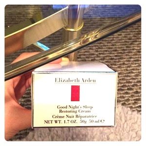 Elizabeth Arden Good Night's Sleep Restoring Cream