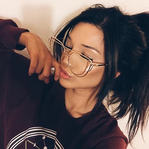 💅🏼 1 Left "Sitting Pretty" Cat Eye Sunglasses - Picture 3 of 4