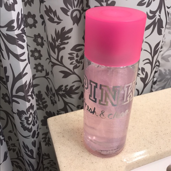 Victoria secret pink shimmer mist