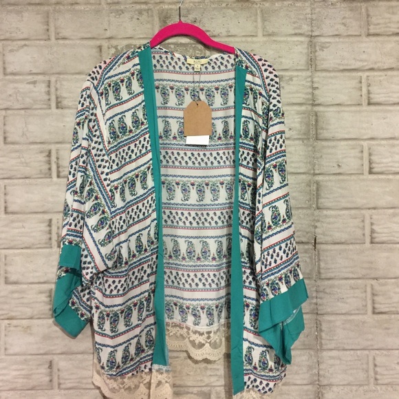 Lace kimono
