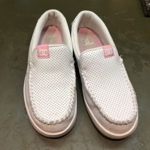 DC white shoes