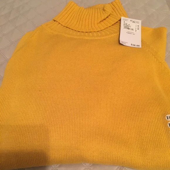 Sweater - Picture 3 of 3