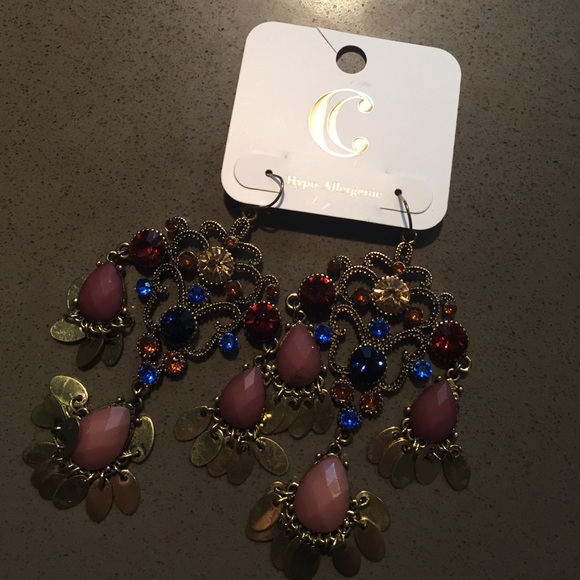 🚨NEVER WORN 🚨Chandelier Earrings