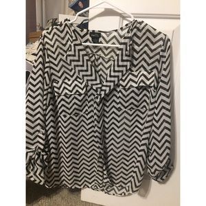 Chiffon Chevron Top Mediun