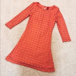 ✨SALE✨ Really pretty 3/4 sleeve coral dress