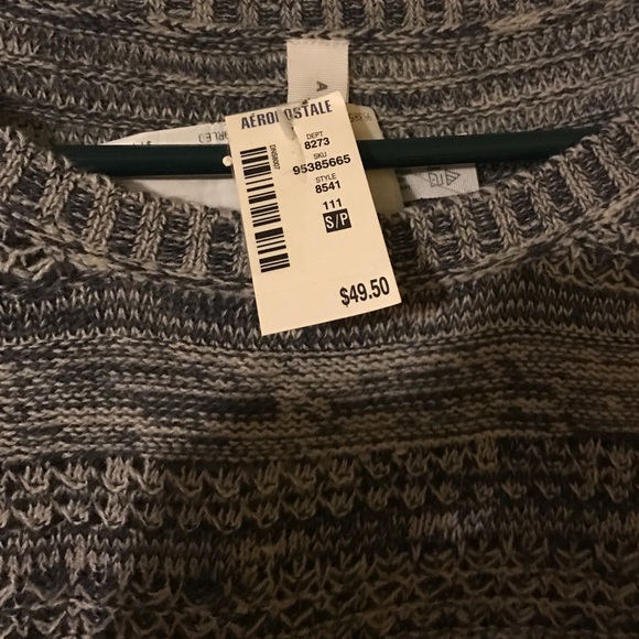 Aeropostale sweater - Picture 3 of 3
