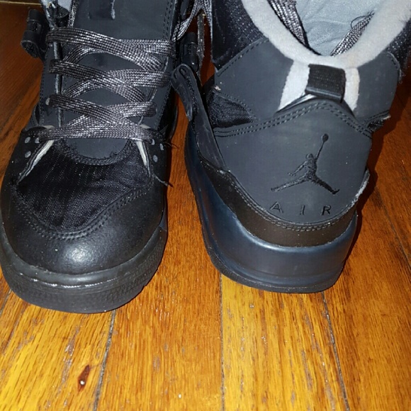 Sneakers - Picture 4 of 4