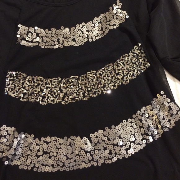 Eyeshadow Sequin Top - Picture 2 of 3