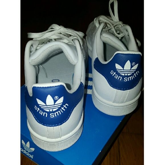 Shoes - Picture 2 of 4