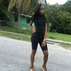 Meet your Posher, Alexis